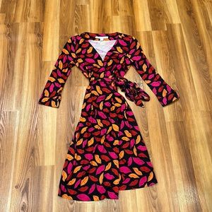 DVF Diane von Furstenberg Lip Print Julian Wrap Dress Sz 2 Silk Vintage Looking